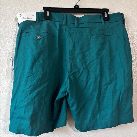 Walter Hagen Green Flat Front Shorts - Picture 6 of 6